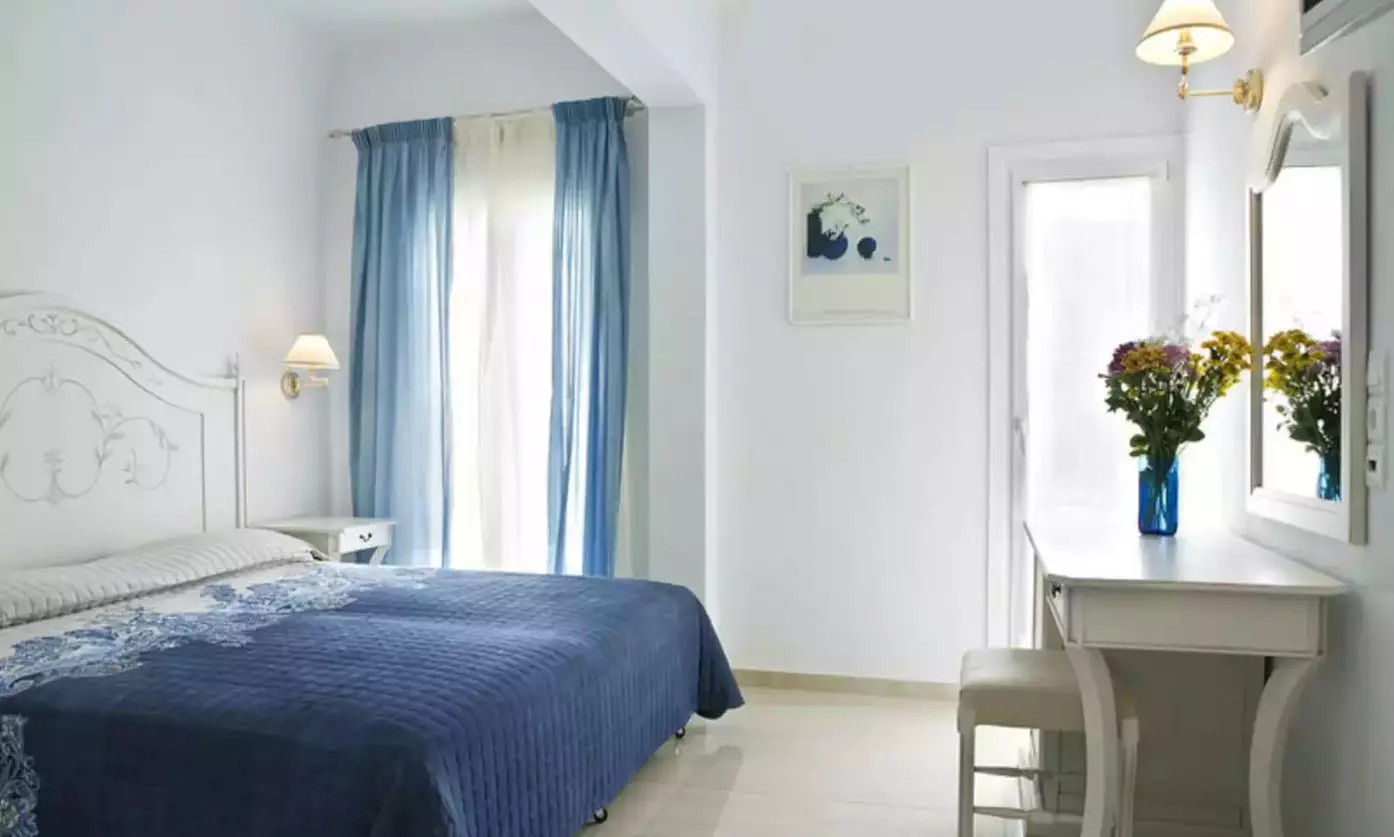✈ 9-Day Greece Vacation with Air from Great Value Vacations