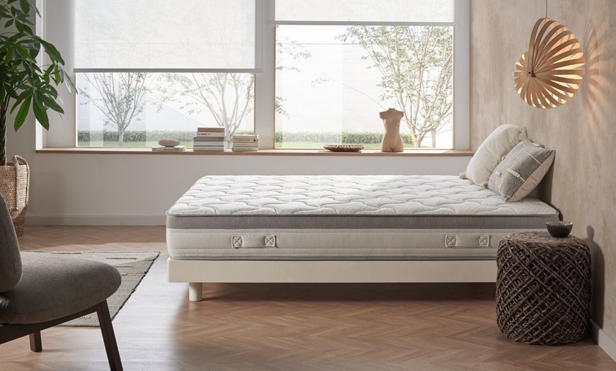 Image 2: Paradise Pocket Spring 27cm Mattress 