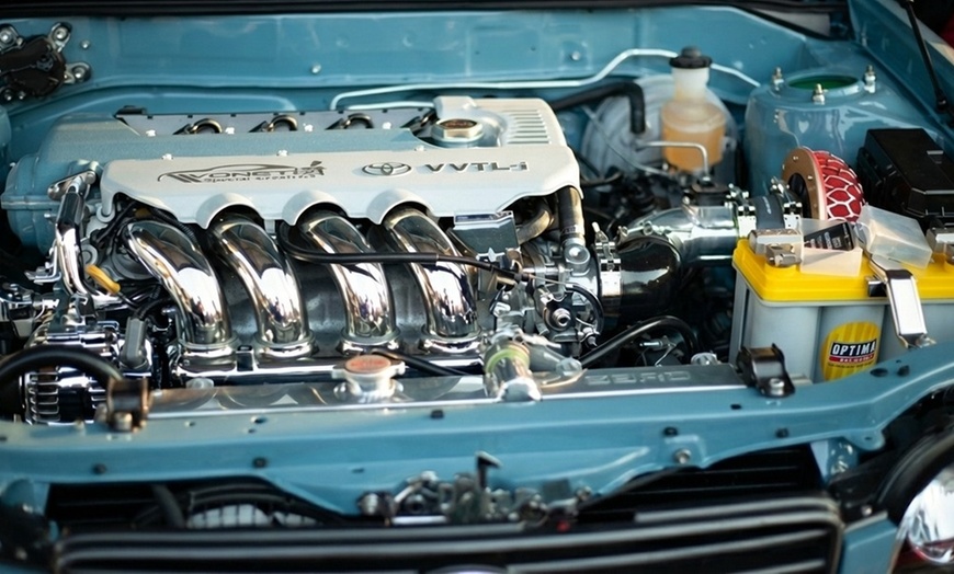 Image 3: Full-Service Mobile Oil Change w/ Full Synthetic Oil, Filter and More