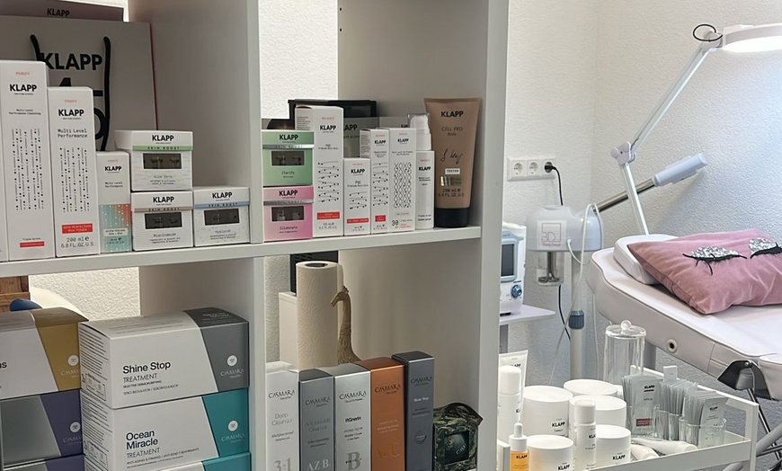 Image 4: 3 oder 5 Behandlungen: IPL-Haarentfernung an 1 kleinen / großen Zone