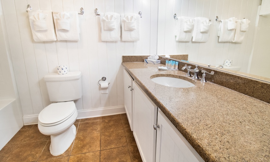 Image 19: Charming Beachside Retreat in Pawleys Island, SC