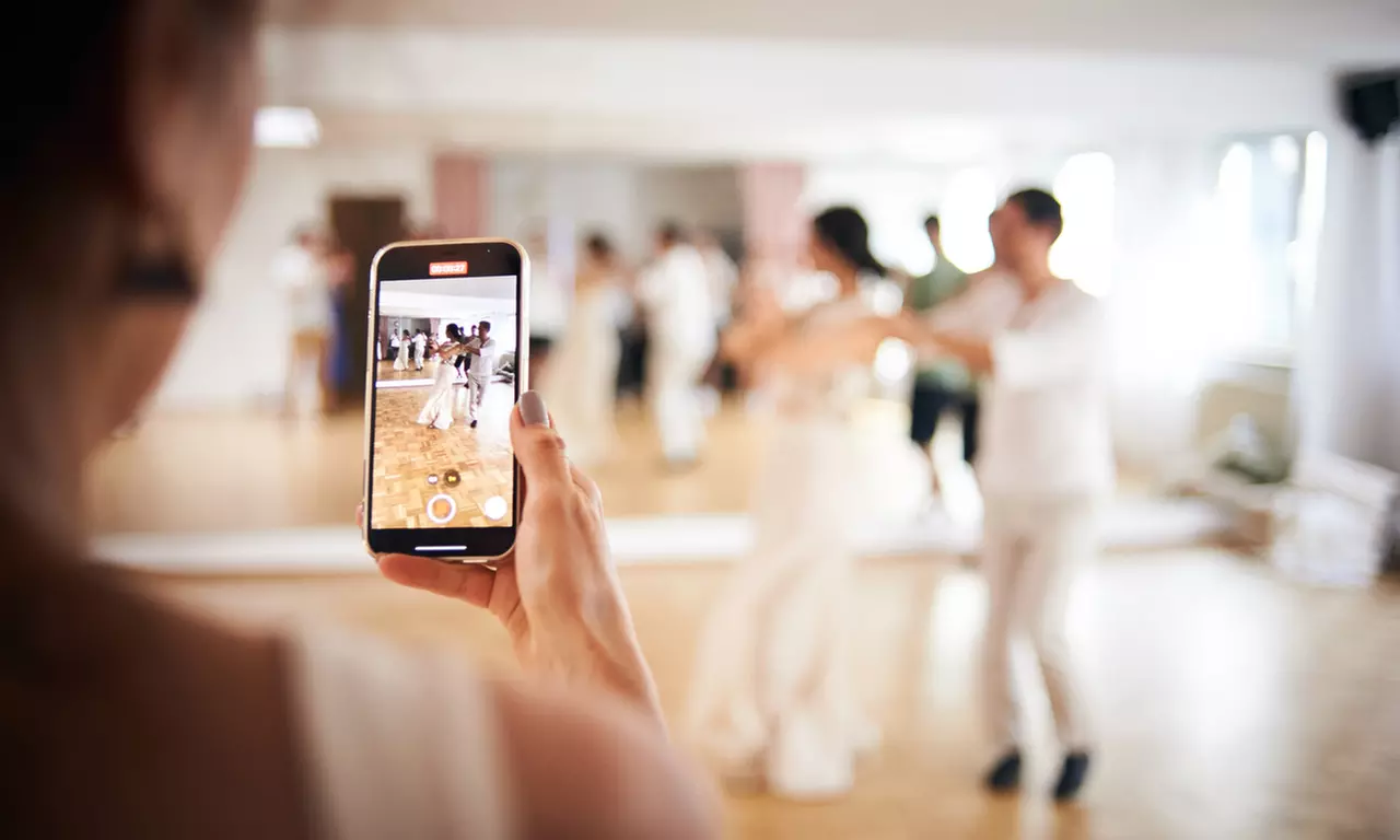 4x bis zu 75 Min. Salsa-Anfänger-Kurs für 1 Person oder für 1 Paar