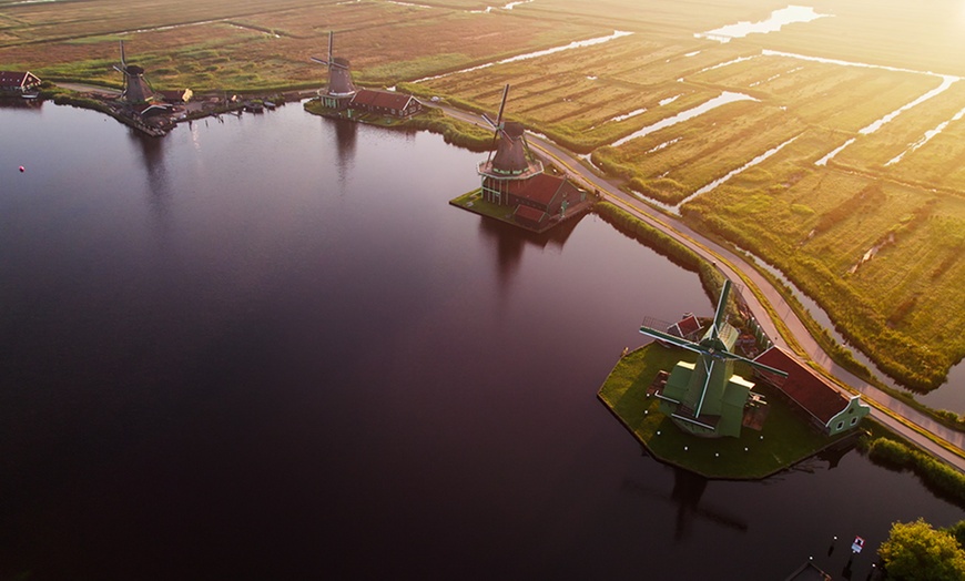 Image 20: Vaar langs iconische molens en ontdek geheimen van de Zaanse Schans