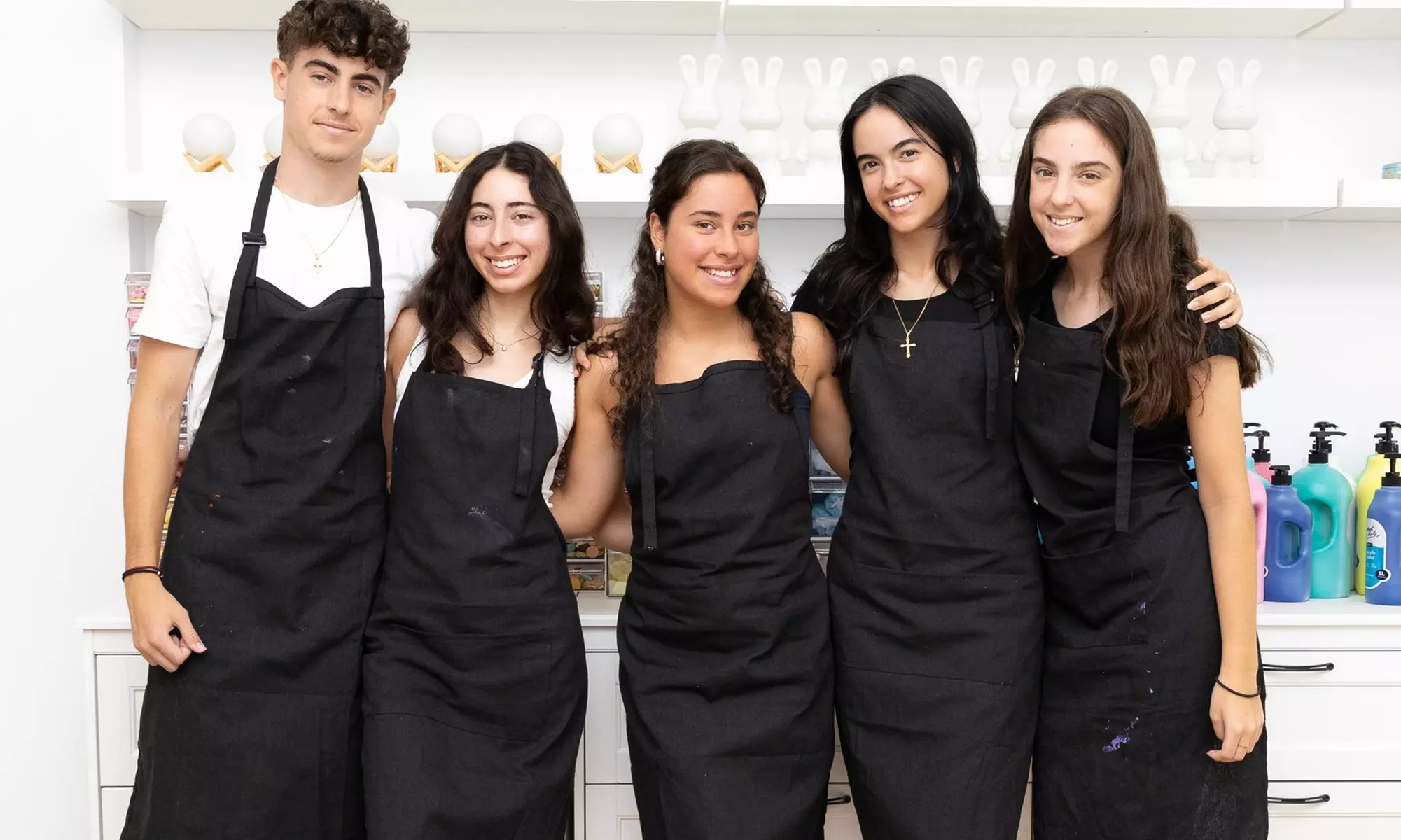 Paint & Sip Sydney - Creative Experiences @ DIY Art Studios