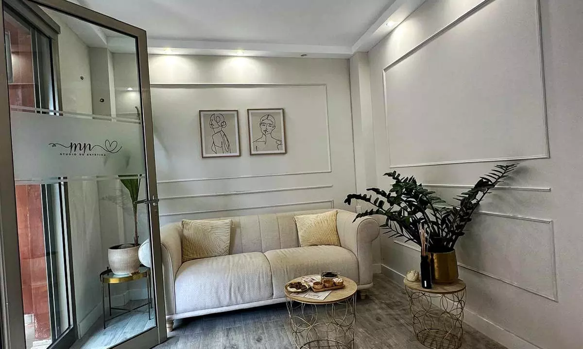 Limpieza facial con peeling, cavitación, ampolla y mascarilla de algas