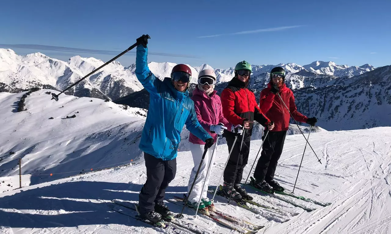 Alquiler de equipo de nieve para niño o adulto con duración a elegir