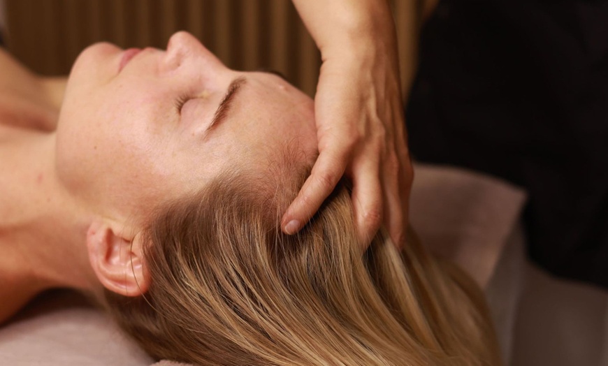 Image 8: Masaż relaksacyjny dla pary, liftingujący GUA Sha, masaż głowy i inne