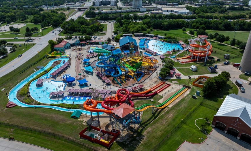Image 5: Up to 44% Off Admission to Hawaiian Falls Waterpark - Roanoke