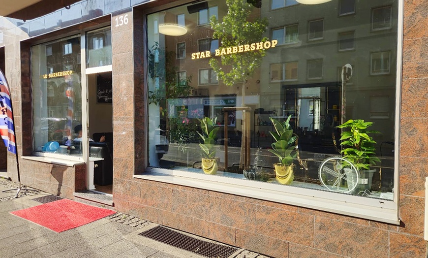 Image 3: Herren-Haarschnitt inkl. Waschen & Föhnen opt. inkl. Extras