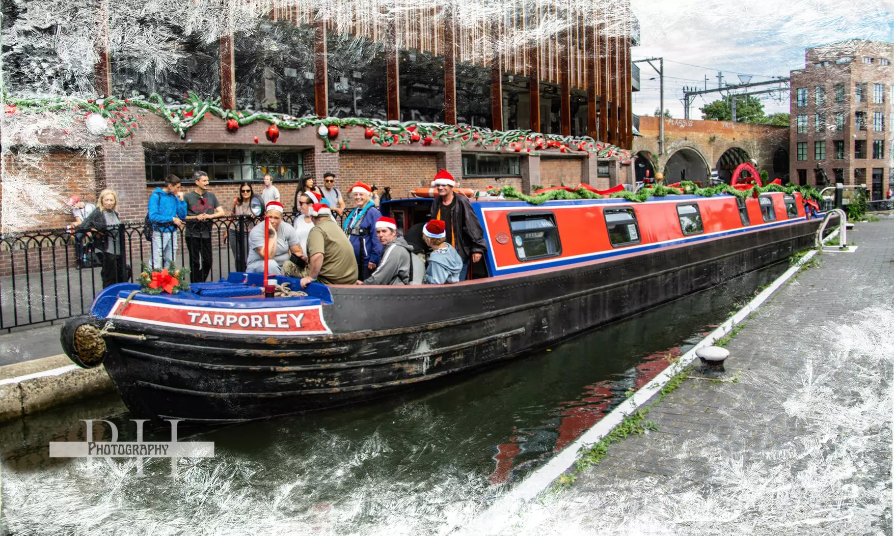 Experience Camden Canals' Christmas Canal Narrowboat Cruise with Drinks & Mince Pies for up to 12(Up to 57% Off) - Primary Image