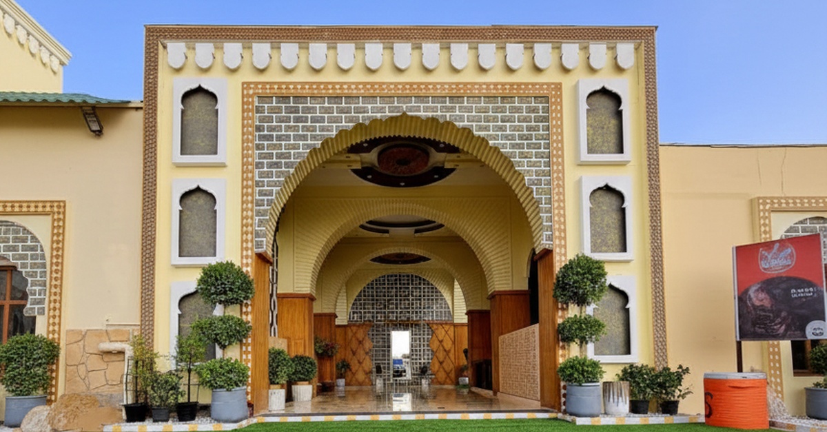 Premium Overnight Desert Safari With Luxury Stay & Dinner Premium Overnight Desert Safari With Luxury Stay & Dinner