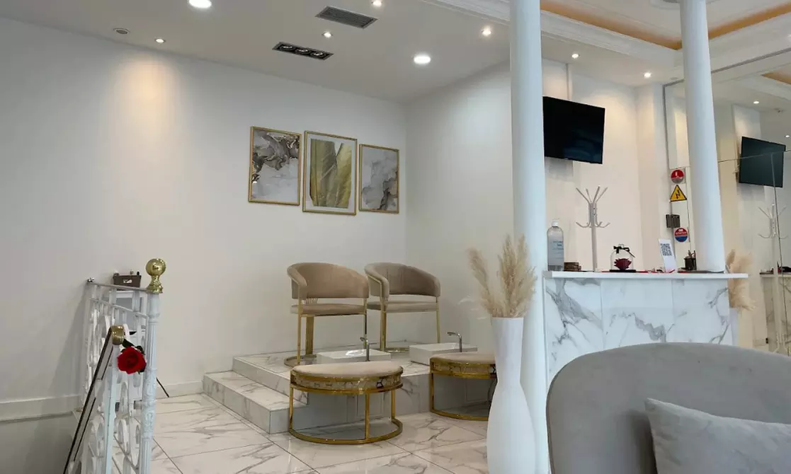 Extension de cils pose naturelle ou complète avec méthode au choix à l'institut Sweet Body By Mina