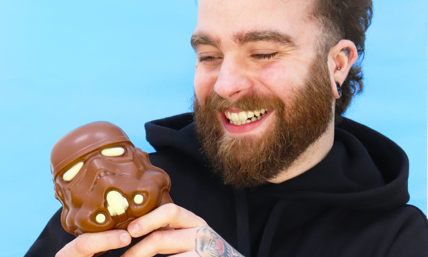Image 6: Gift sorted with this Limited Edition Stormtrooper Chocolate Helmet!