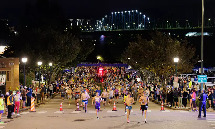 Join the Biggest Marathon with 7 Bridges Marathon (Up to 36% Off) - Primary Image