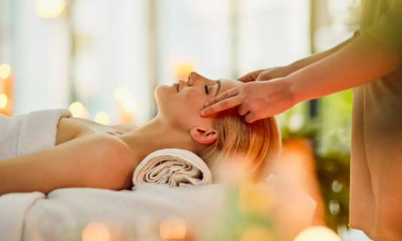 Experience 60-Minute Lymphatic Detox, Swedish Massage, or Reflexology