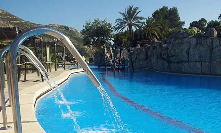 Image 15: ¡Atracciones y diversión! Entrada de 1 día a Aquópolis Cullera