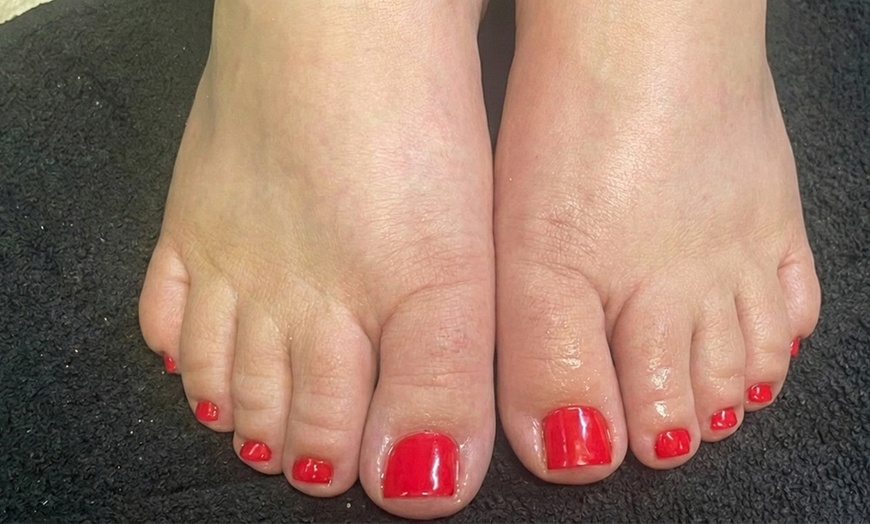 Image 4: Pamper Yourself: Dazzle Dry Manicure, Luxury Dry Pedicure/Gel Manicure