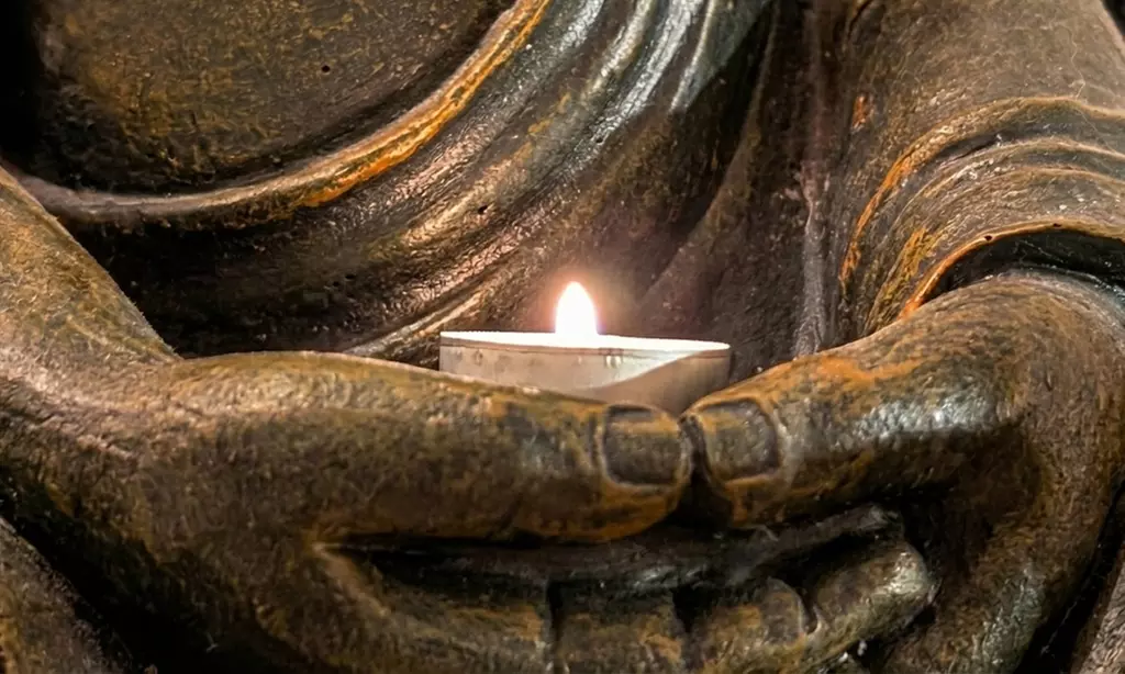 45, 60 oder 75 Min. Ganzkörpermassage inkl. Womb-Massage für Damen