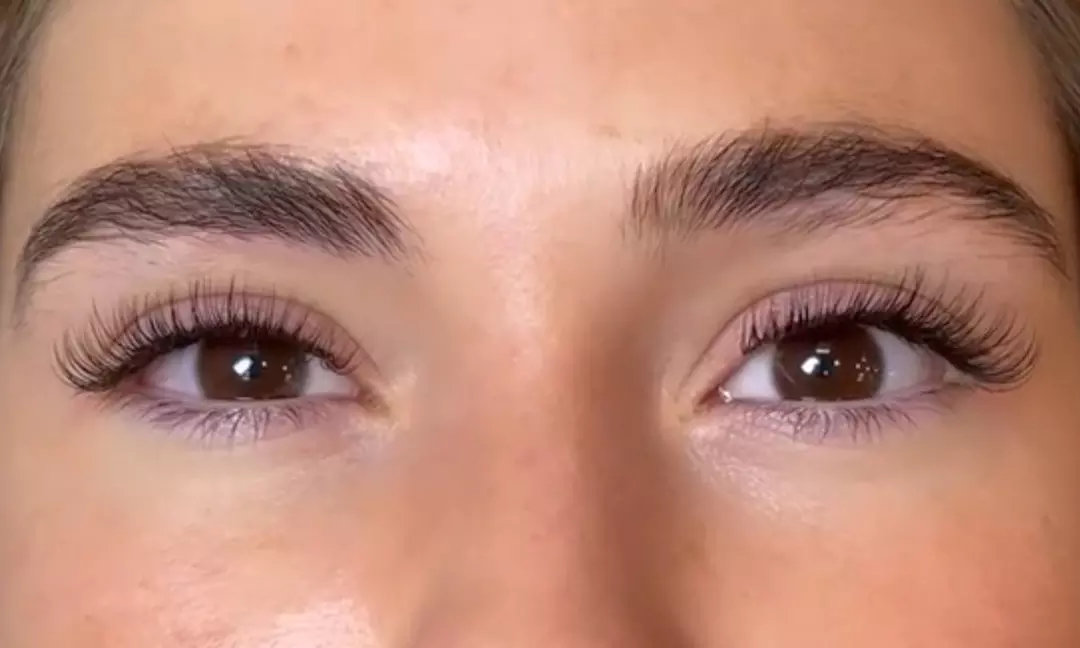 Premium Mink, Cashmere Individual or Luxe Hybrid Set Lash Extensions