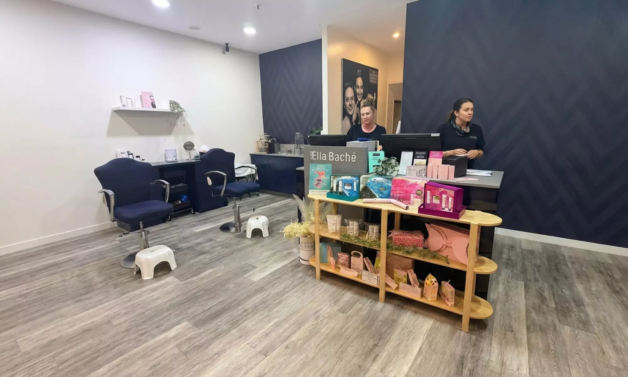 Hot Stone Massage & Rejuvenating Facial Package