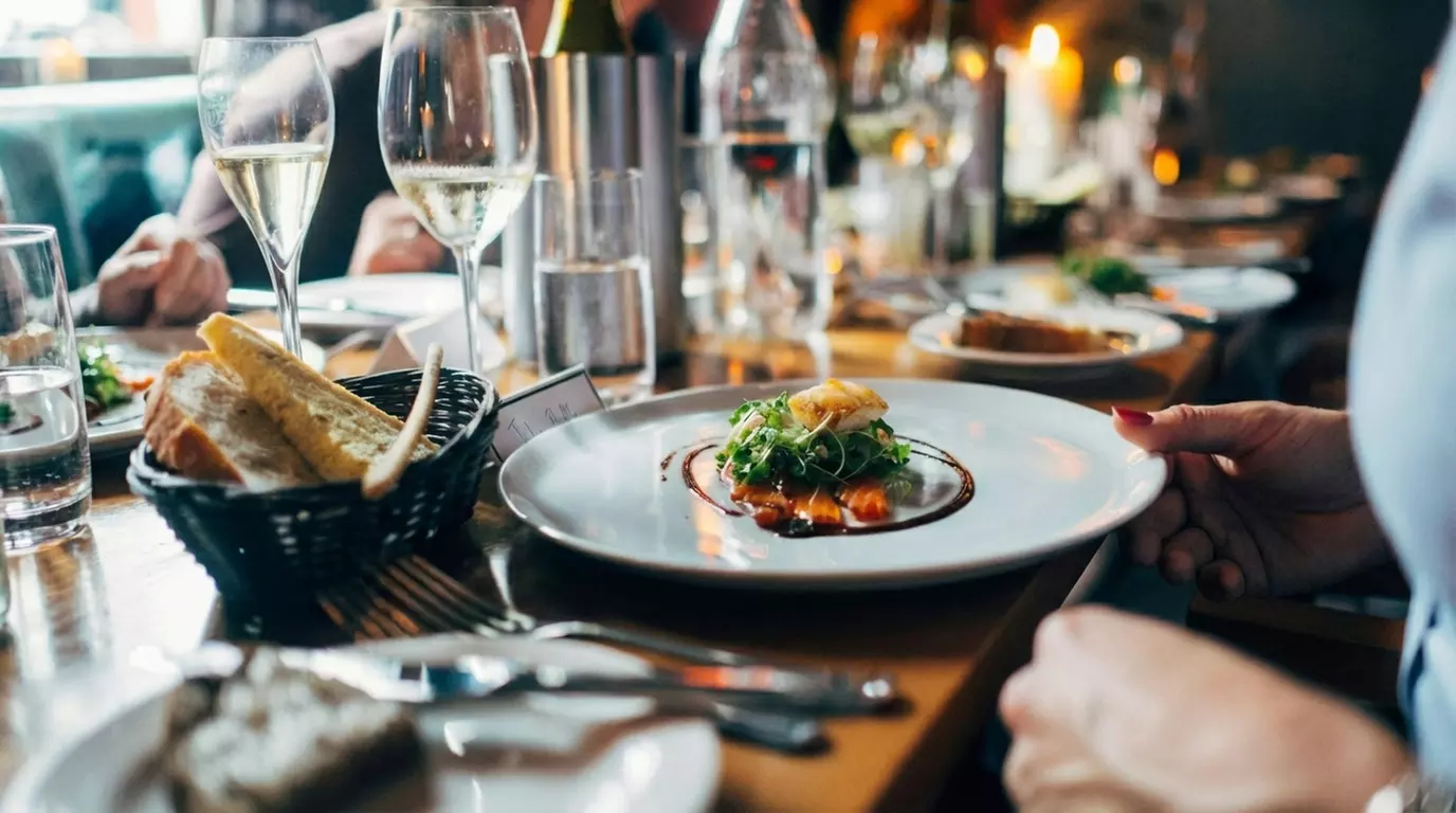 Sharing for 2 or 4: Mix of Beef, Pork, Chicken & Smoked Sausage, Chips, Salad & Drinks ( Up to 41% Off ) - Primary Image