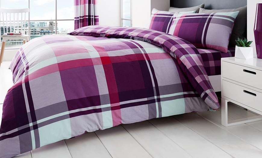 Image 2: Waverly Check Duvet Set
