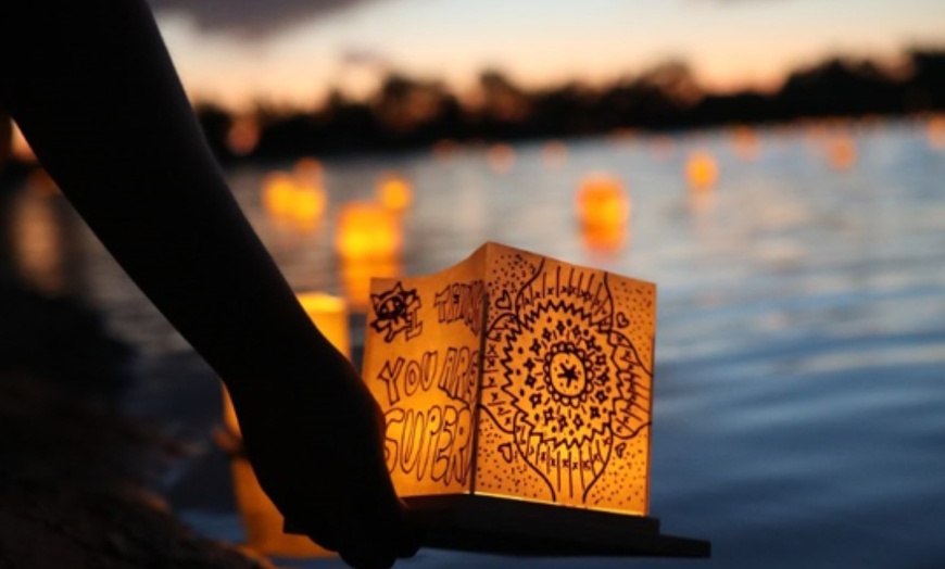 Image 5: Water Lantern Festival Admission For 1,2,3 or 4 People (30 Aug 2025)