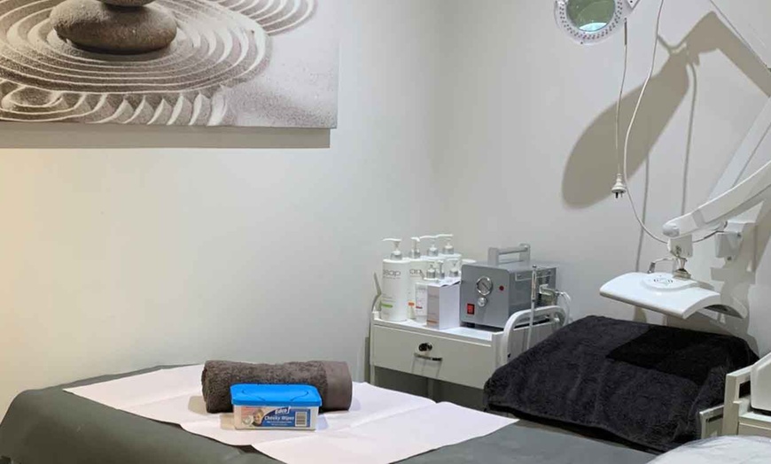 Image 3: Revitalize Skin with RF Micro Needling for Face, Jaw, Neck & More  