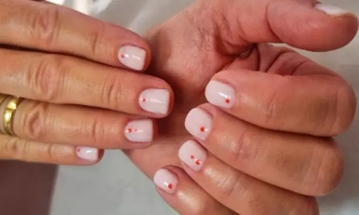 Manicura o pedicura exprés con esmaltado normal o permanente