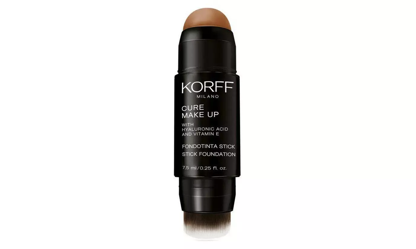 1 o 2 fondotinta stick di Korff con acido ialuronico e vitamina C