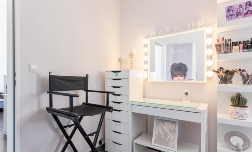 Image 6: Redonnez intensité à votre regard avec le microblading ou microshading