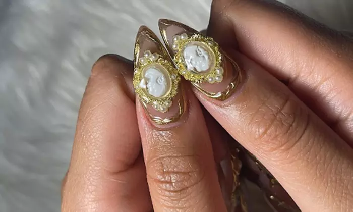 Enjoy Mani-Pedi Services for a Stylish Look!
