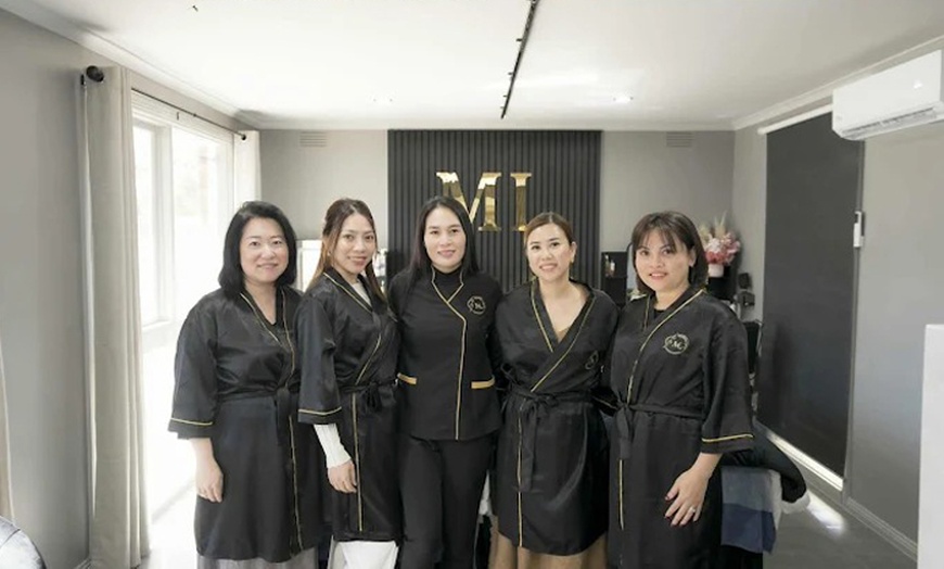 Image 2: Get 60-Min Korean Scalp Care, 80-Min Scalp Therapy, 100-Min Signature