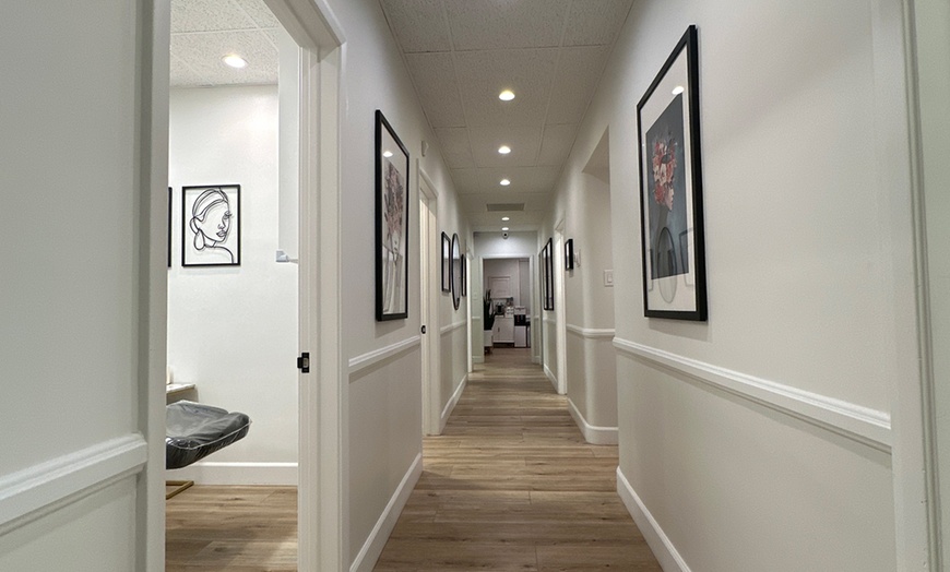 Image 7: Achieve a Youthful Look with 20, 40, 50, or 60 Units of Botox 