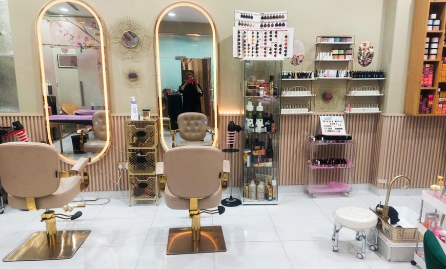 Image 1: Hairwash, Haircut or Hairspa with Cut & Blowdry with Optional Services