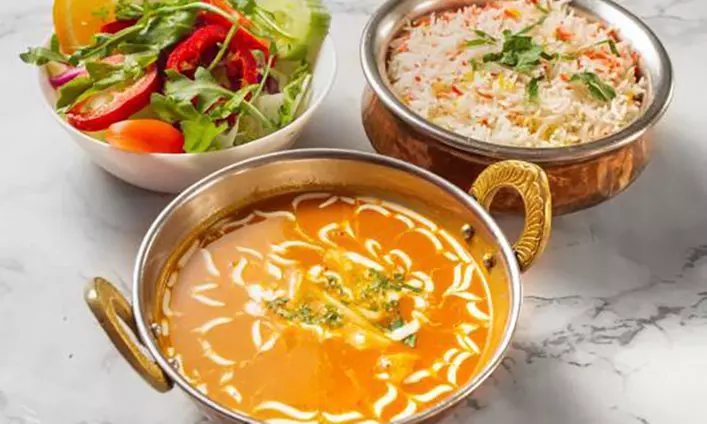 Kulinarische Reise: Indisches 3-Gänge-Menü für 1-4 Personen