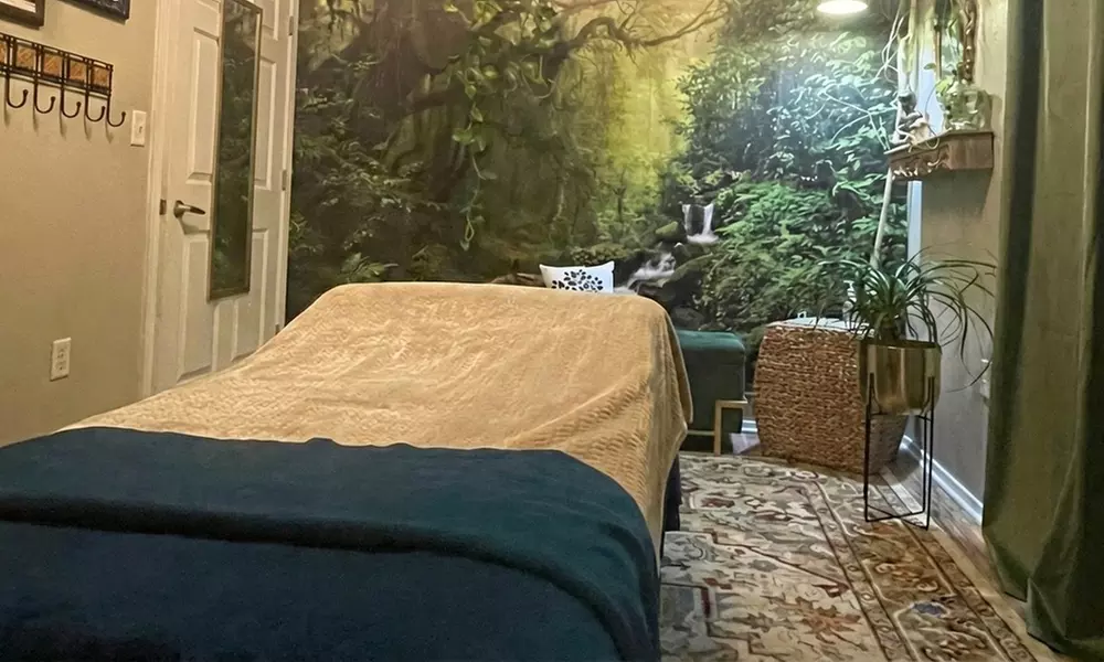 One 30, 60, or 90-Minutes Deep Tissue Massage for Relaxation