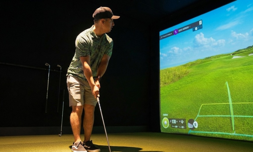 Image 7: One Hour Indoor Golf Simulator Experience – Fort Lauderdale