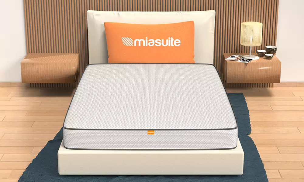 Halbfeste orthopädische Matratze aus 10 cm Waterfoam