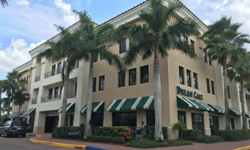 Image 3: Unwind with a 60 or 90 Min Deep Tissue or Swedish Massage+Aromatherapy