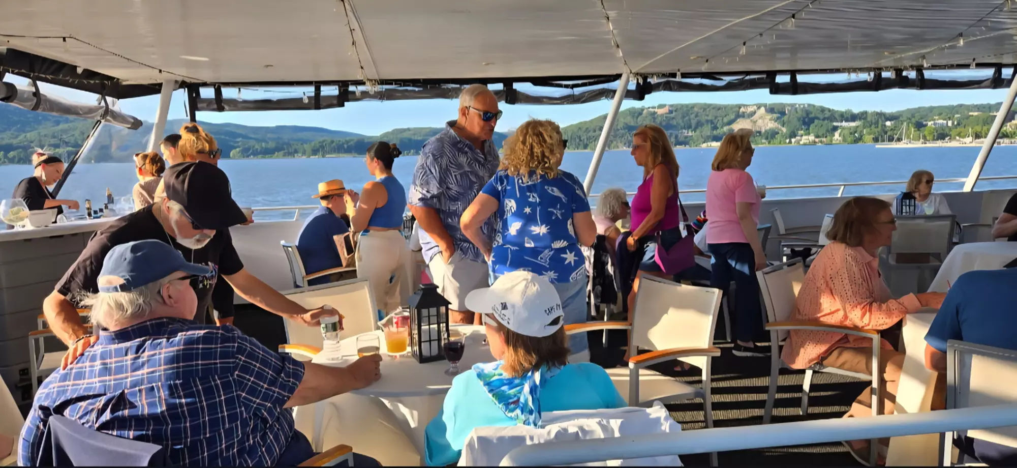 2.5-Hour Weekend Brunch Cruise – Hudson River