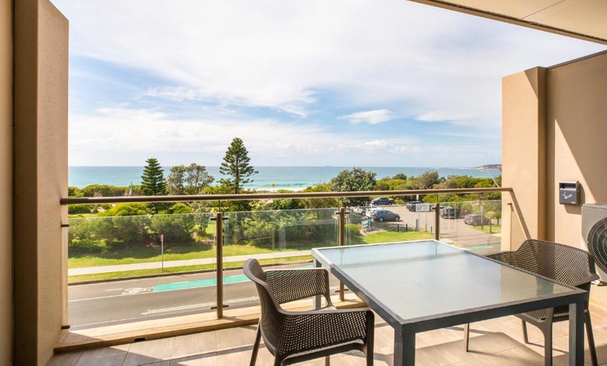 Image 4: Narrabeen Beach: Studio Suite with Breakfast and Welcome Drinks