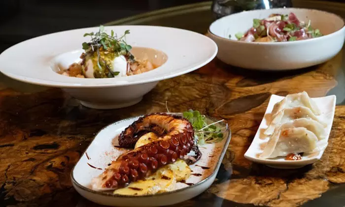 Menú variado para 2 o 4 personas a elegir entre clásico o prémium