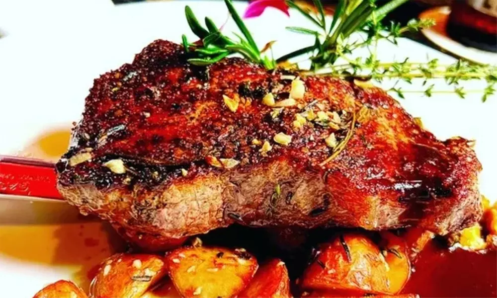 3 Course Dinner + Cocktails for 2 or 4 People, $100 or $150 Credits