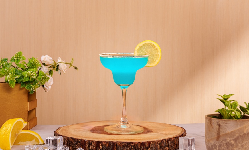 Image 2: Exclusive House Cocktail Special Awaits