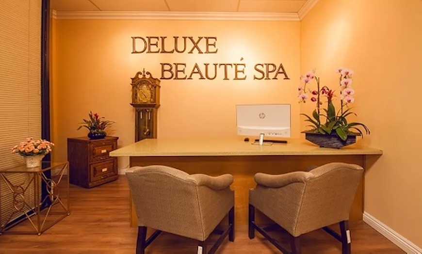 Image 4: Ultherapy PRIME at Deluxe Med Spa for a Youthful Contour Up to 88% Off