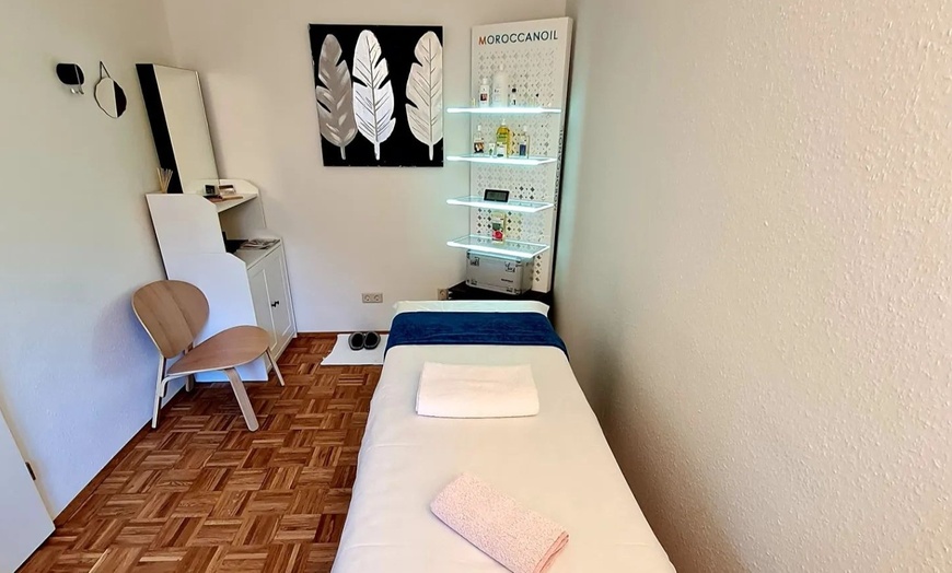 Image 4: 60 oder 75 Min. Hot-Stone-Ganzkörpermassage für 1 Person