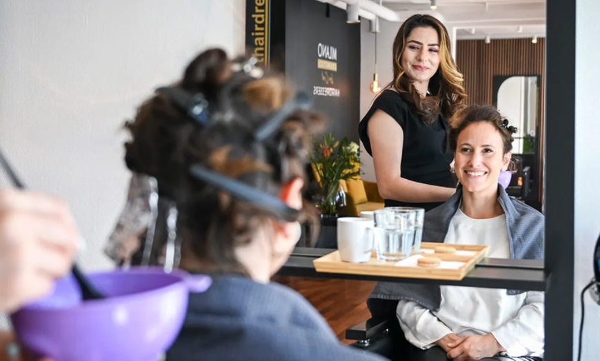 Image 5: Lavado, corte de puntas y secado, con tinte o reflejos clásicos
