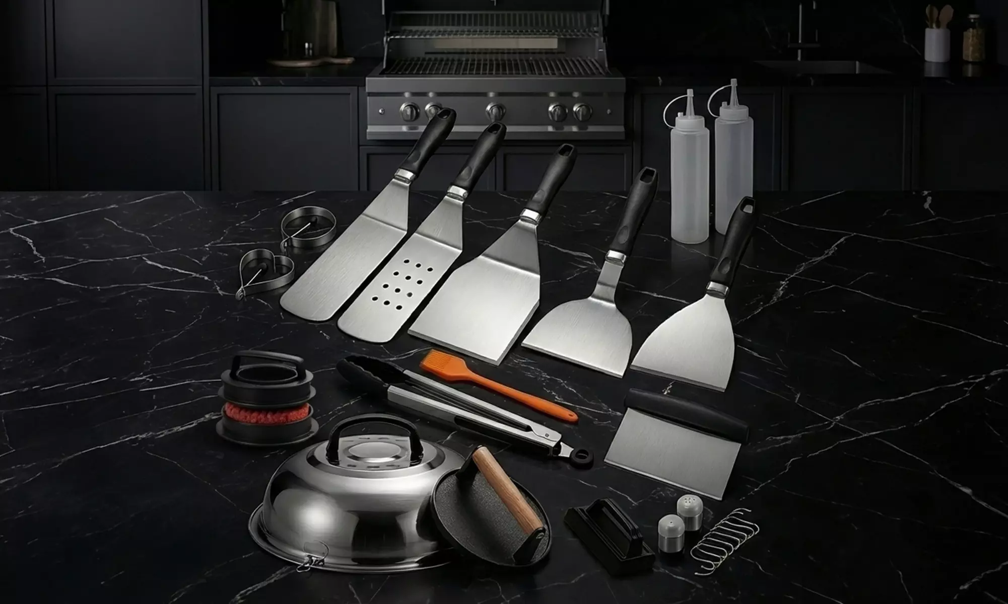 Kit con 27 pezzi di accessori professionali per barbecue