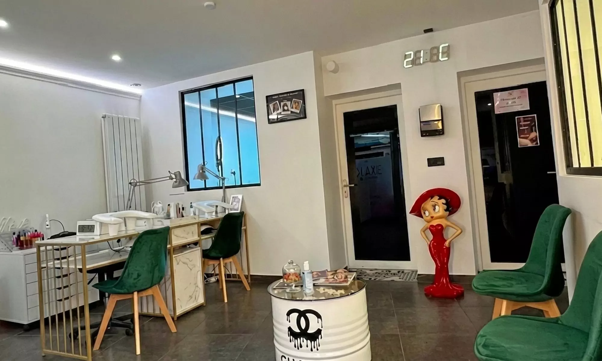 Rehaussement de cils pour un regard sublimé et naturellement intense